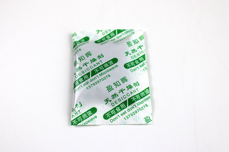 兒童誤食食品干燥劑，怎么辦？
